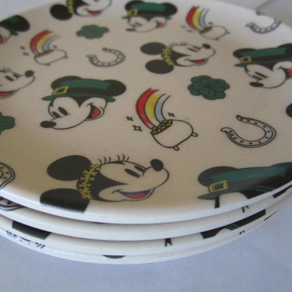Disney Mickey Minnie Shamrock St. Patrick's Day 4 Bamboo Plates - Picture 3 of 5